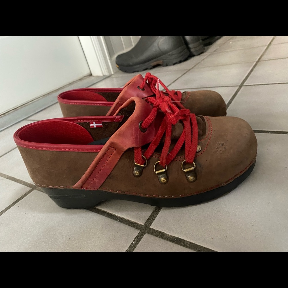 Sanita Clogs
